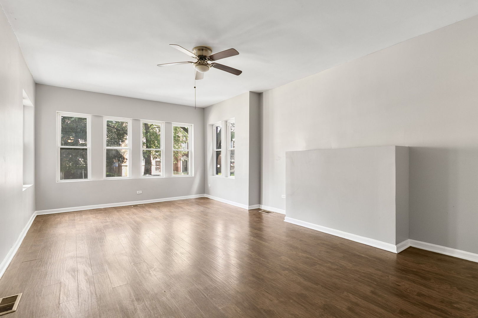 7940 S Evans Avenue, Chicago, IL 60619