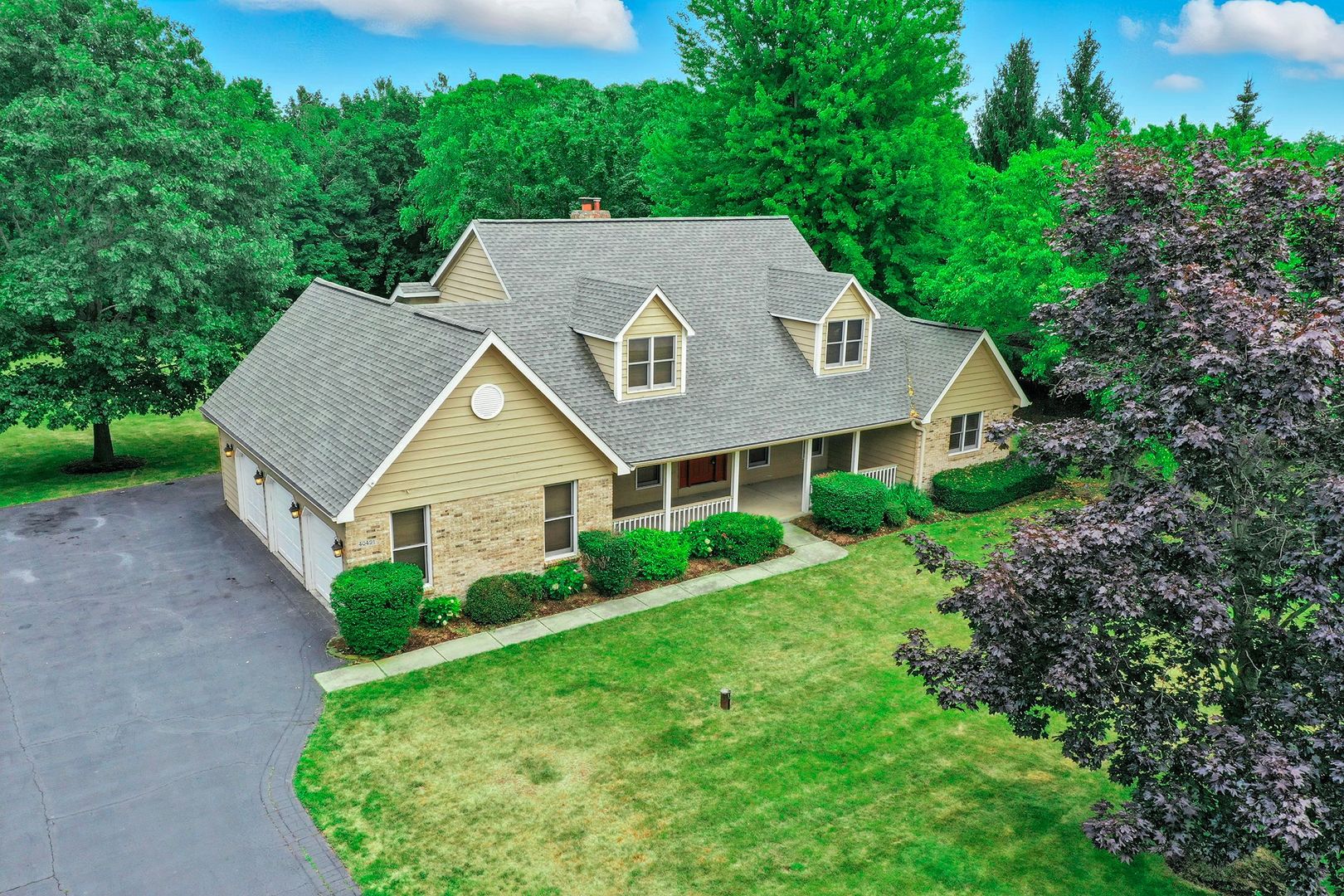 40491 N Goldenrod Lane, Wadsworth, IL 60083