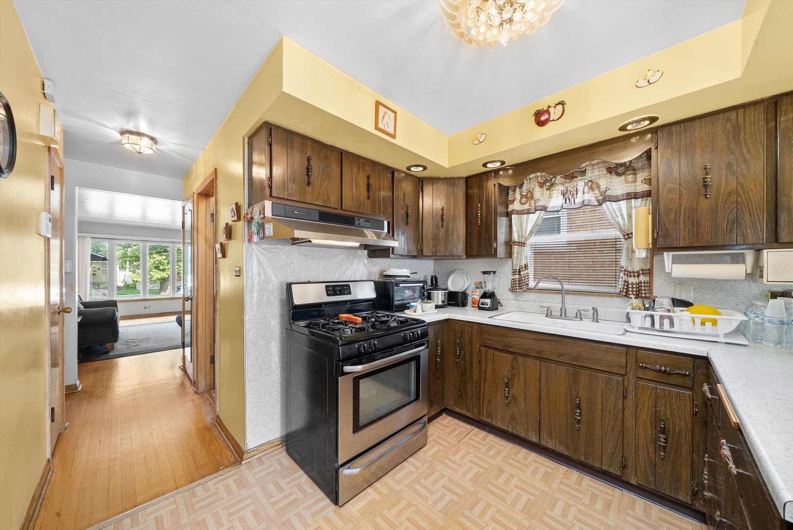 8326 S Kostner Avenue, Chicago, IL 60652