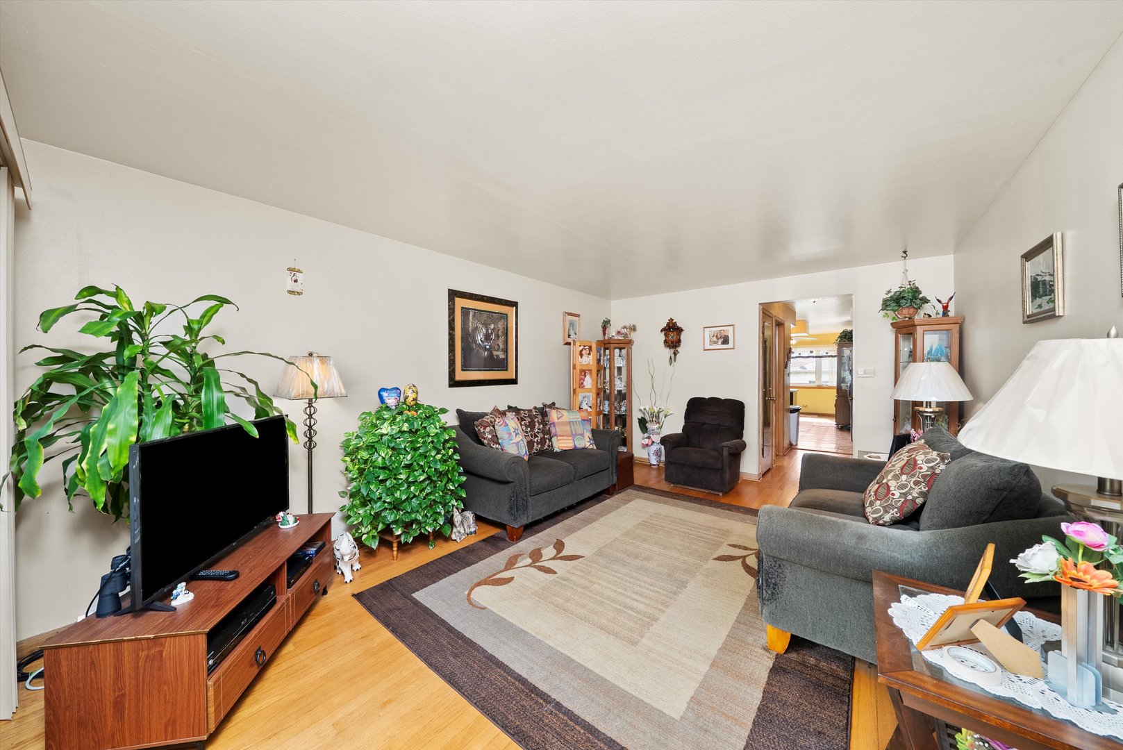 8326 S Kostner Avenue, Chicago, IL 60652