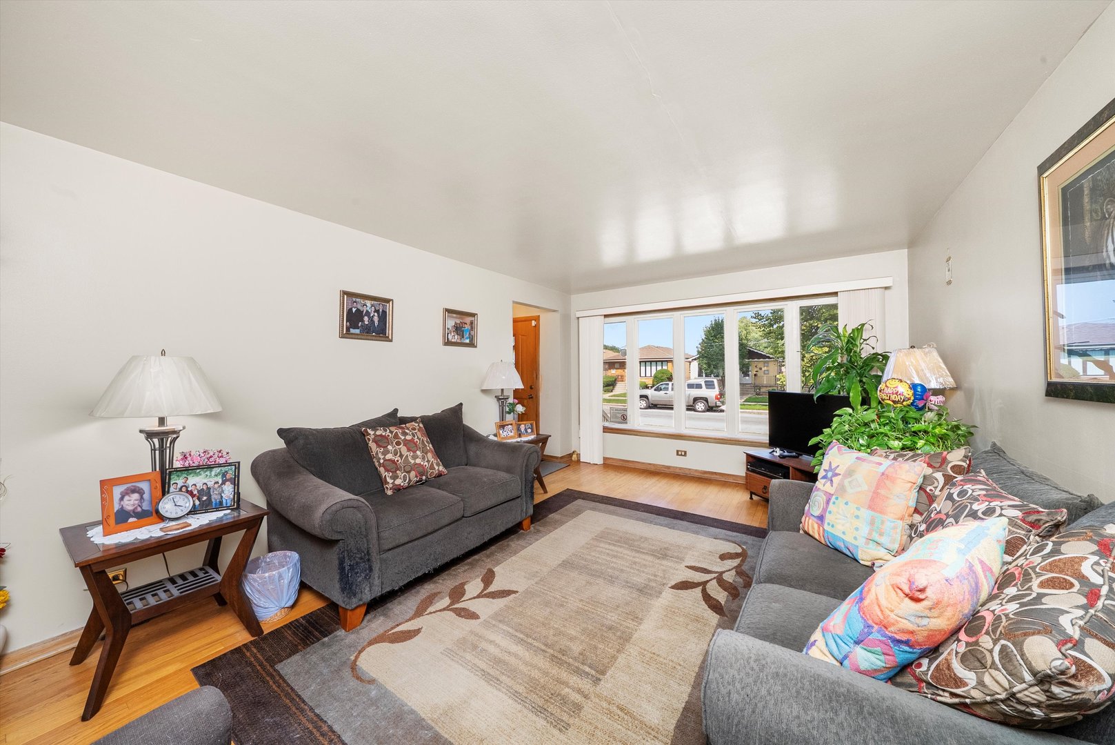 8326 S Kostner Avenue, Chicago, IL 60652