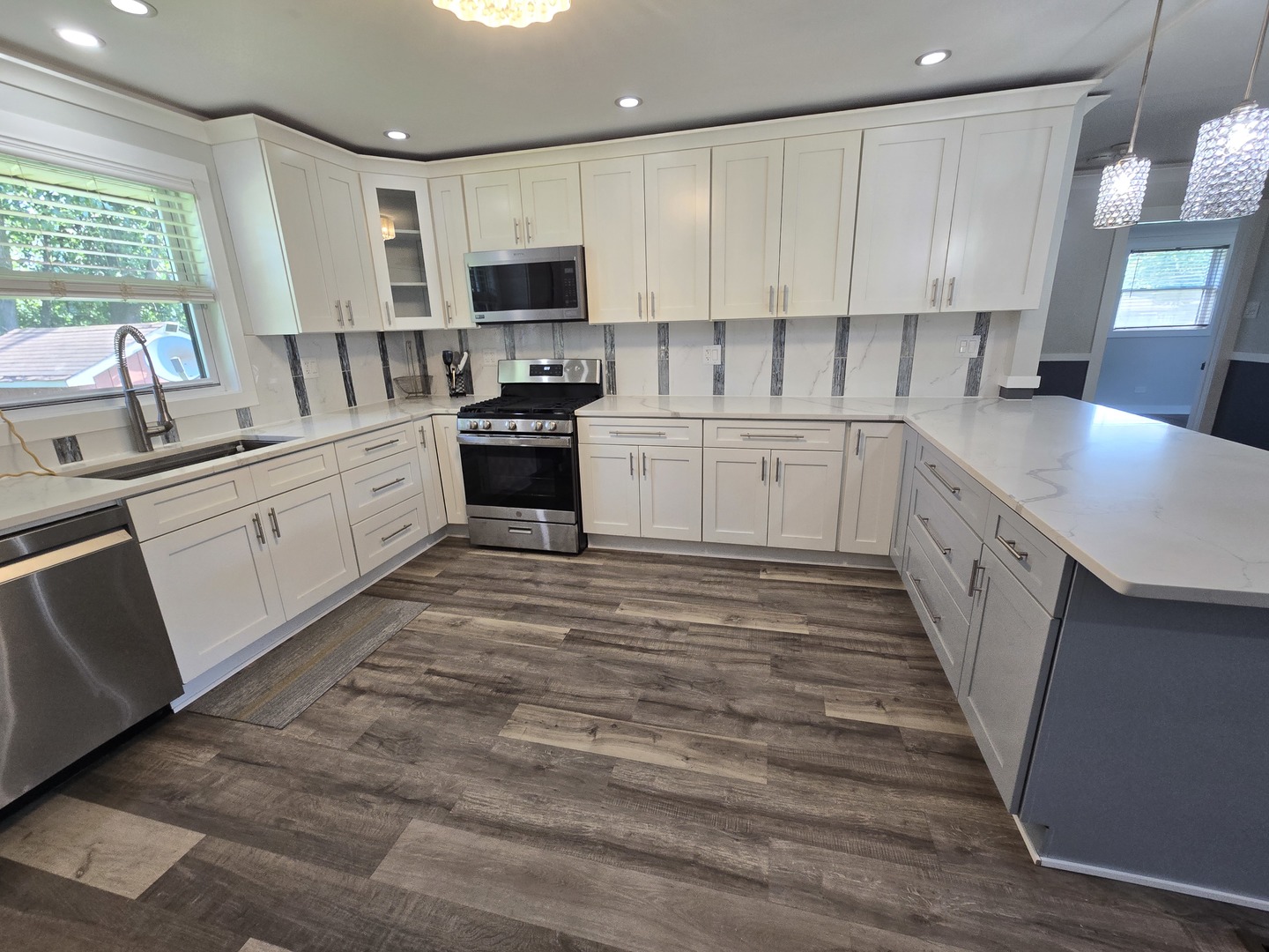 14045 Bensley Avenue, Burnham, IL 60633