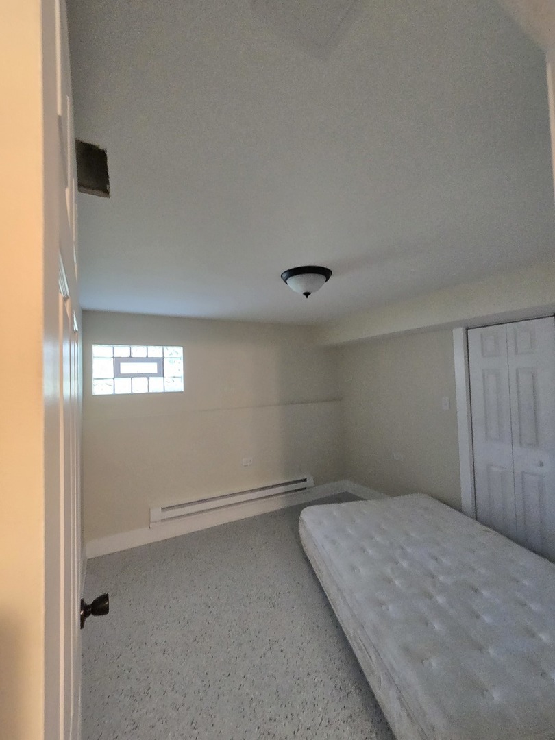 14045 Bensley Avenue, Burnham, IL 60633
