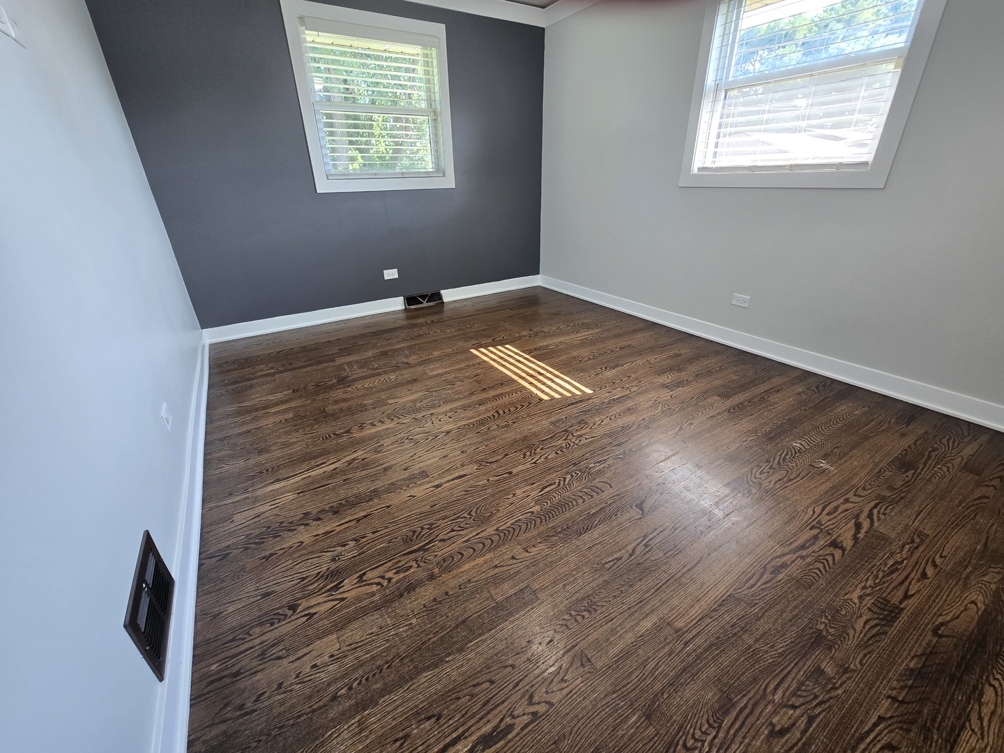 14045 Bensley Avenue, Burnham, IL 60633