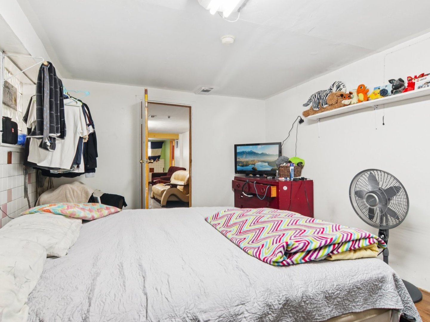 6148 S Tripp Avenue, Chicago, IL 60629