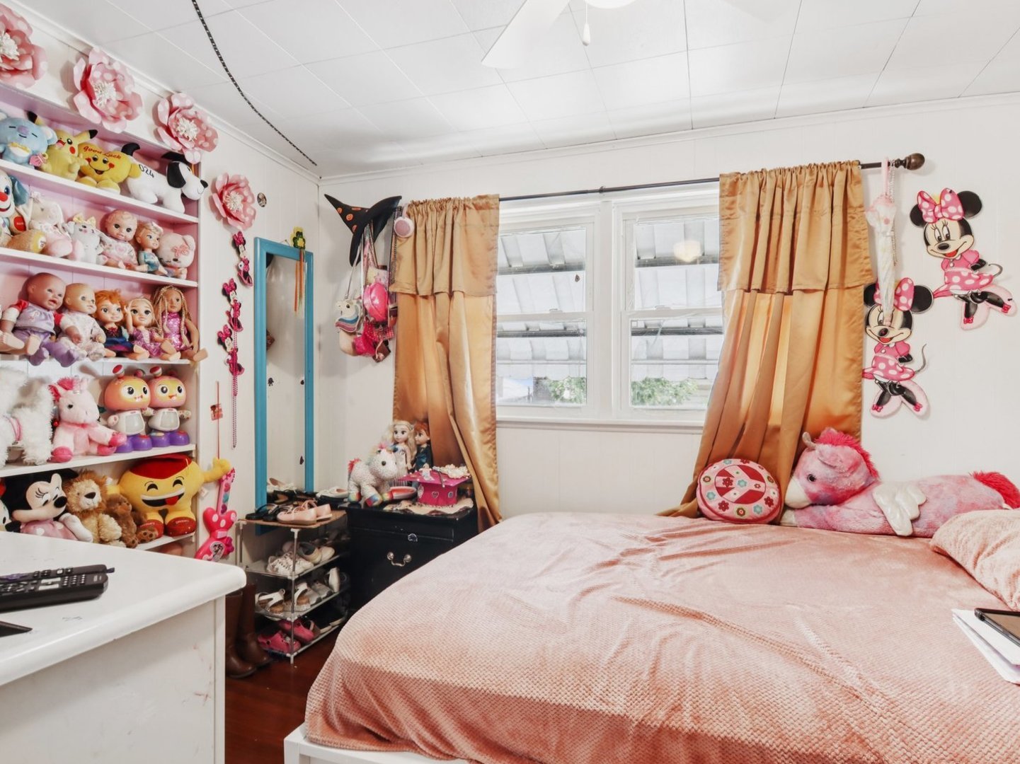 6148 S Tripp Avenue, Chicago, IL 60629