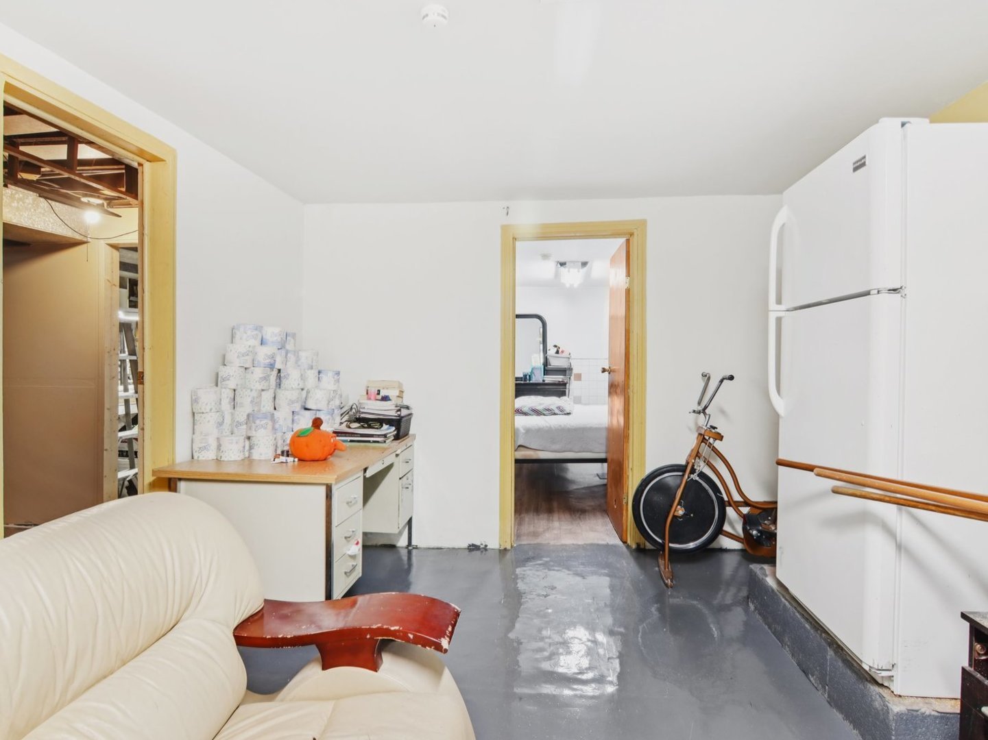 6148 S Tripp Avenue, Chicago, IL 60629