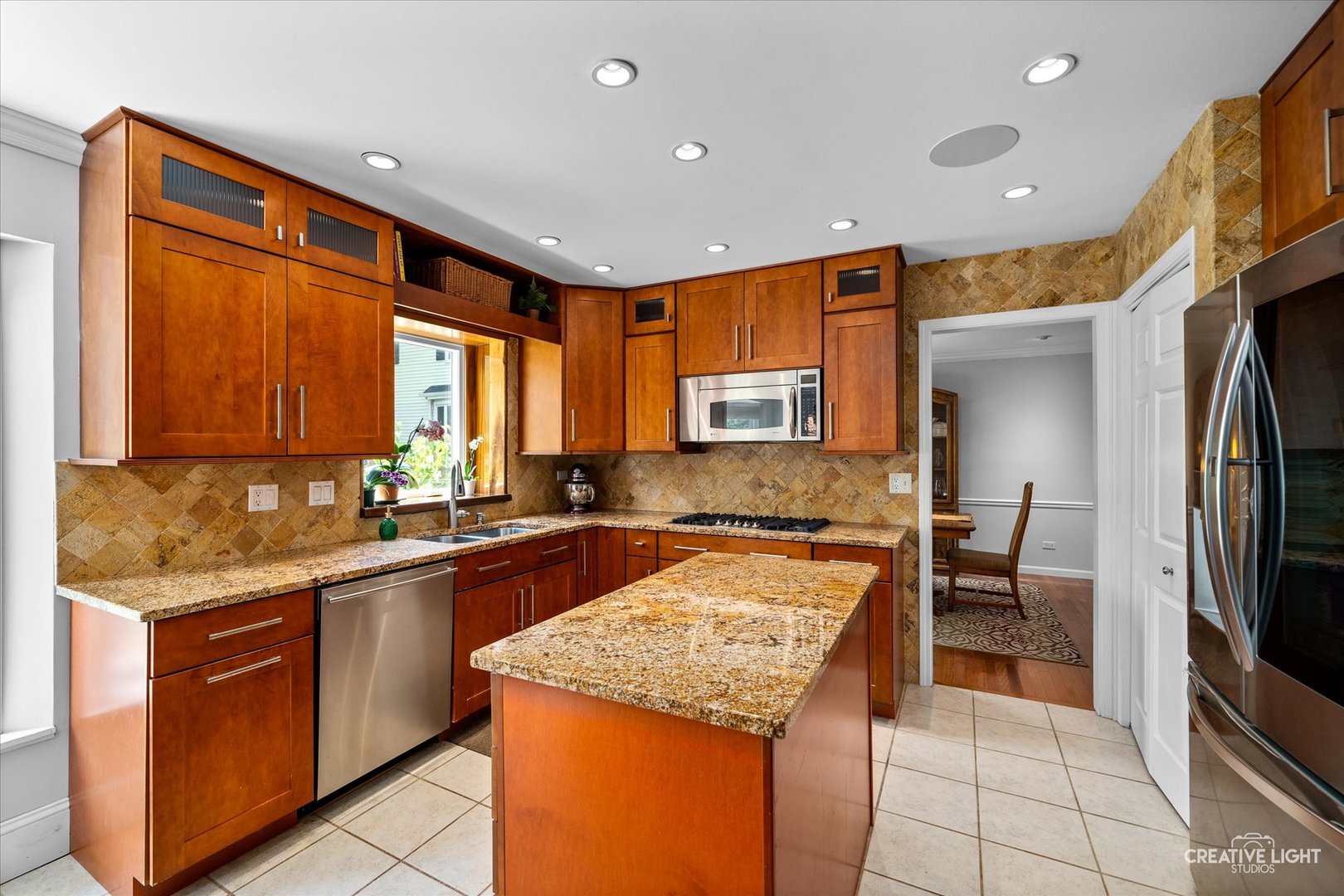 6382 Twin Oaks Lane, Lisle, IL 60532