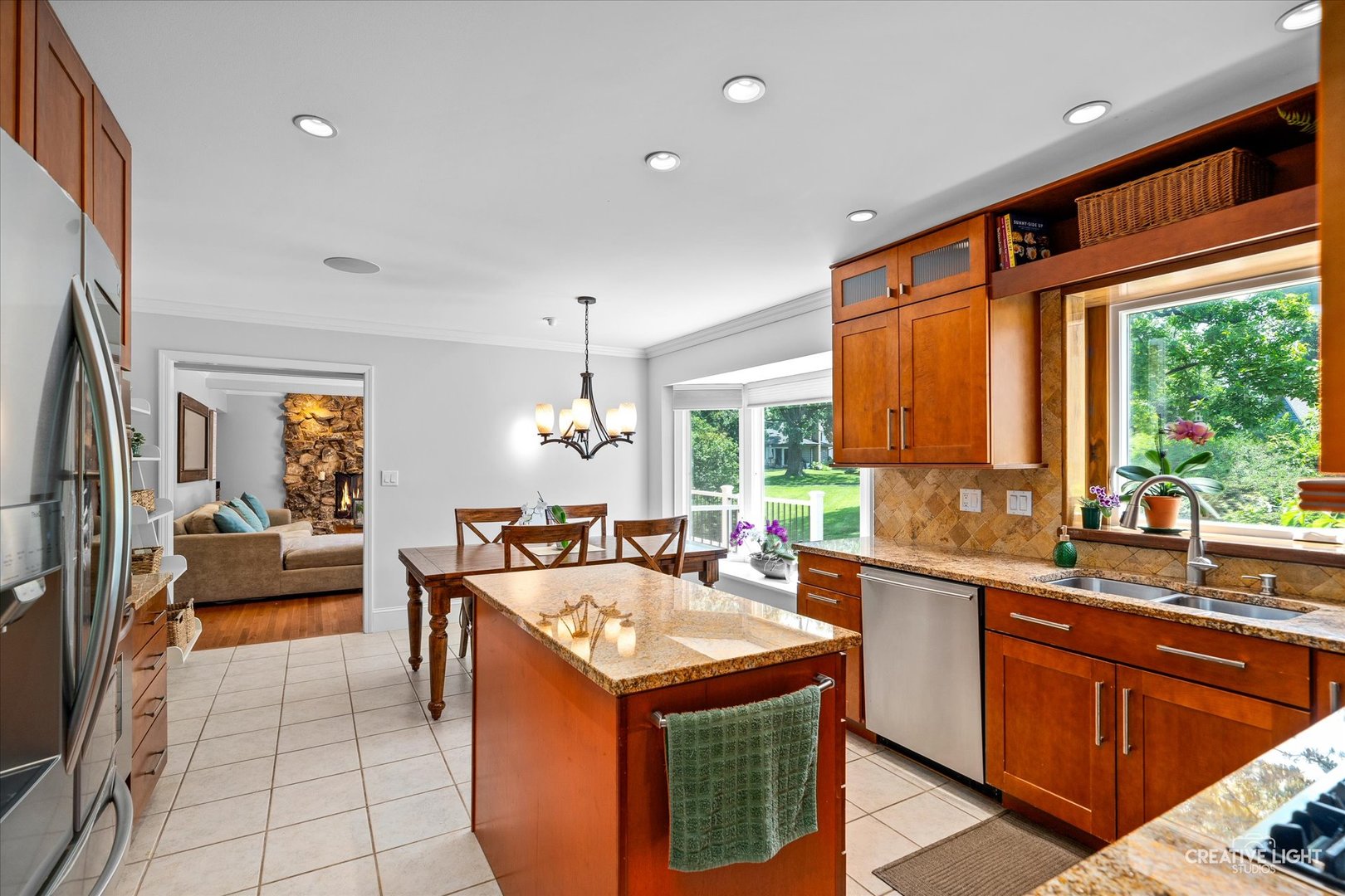 6382 Twin Oaks Lane, Lisle, IL 60532