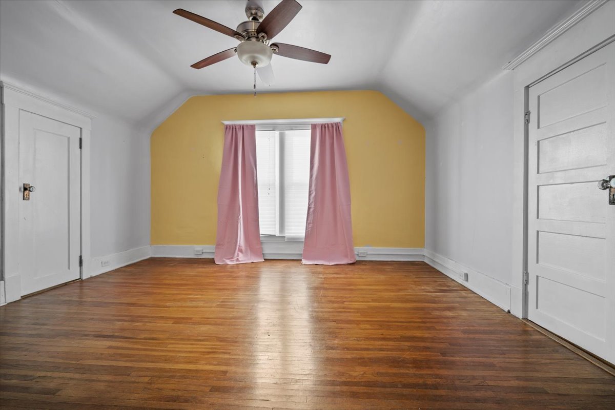 1205 E Oakland Avenue, Bloomington, IL 61701