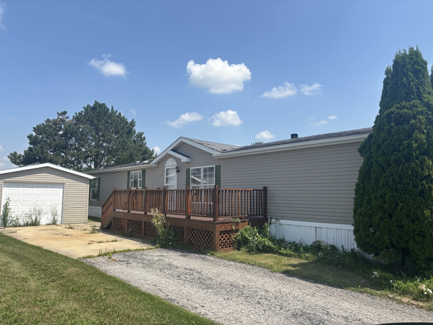 85 Partridge Lane, Beecher, IL 60401