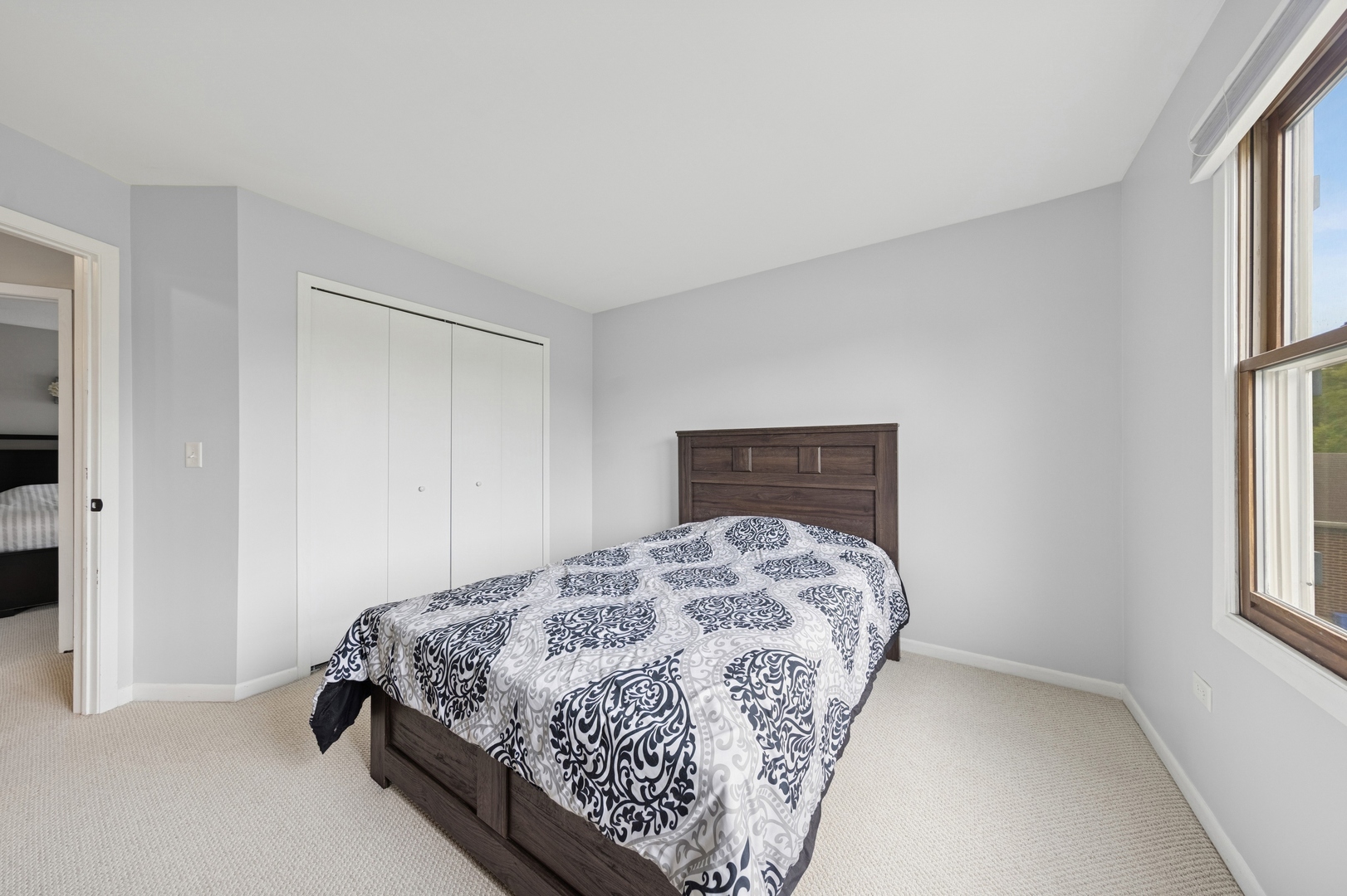 1680 Hidden Valley Drive, Bolingbrook, IL 60490