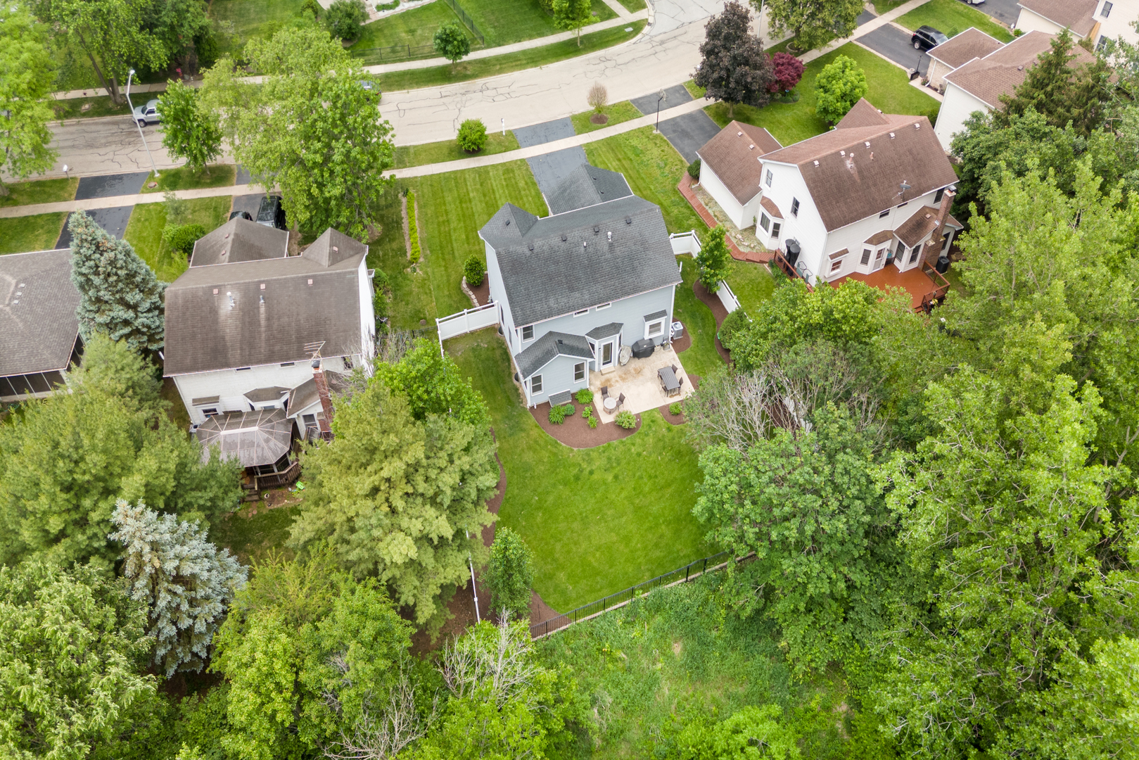 1680 Hidden Valley Drive, Bolingbrook, IL 60490
