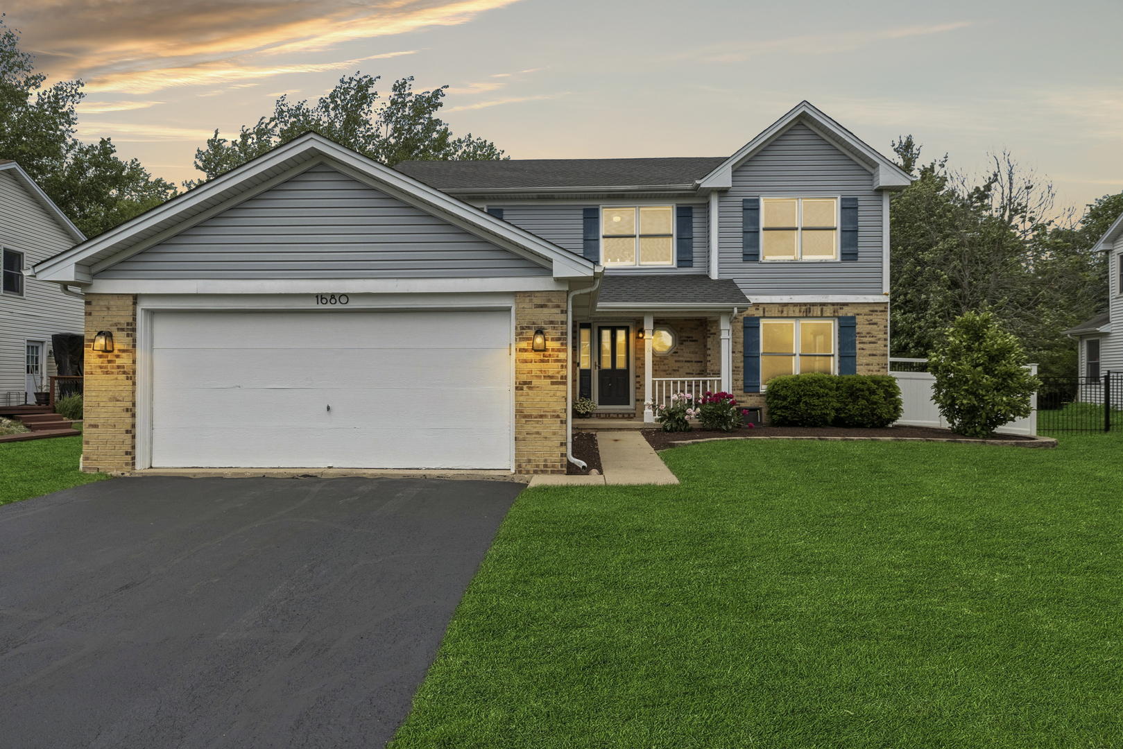 1680 Hidden Valley Drive, Bolingbrook, IL 60490