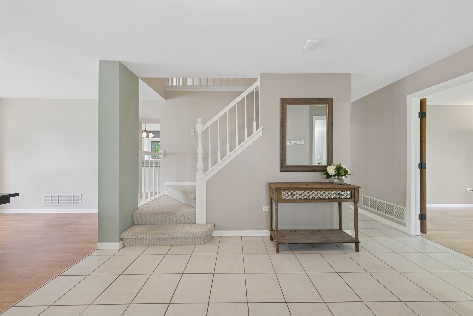 1680 Hidden Valley Drive, Bolingbrook, IL 60490