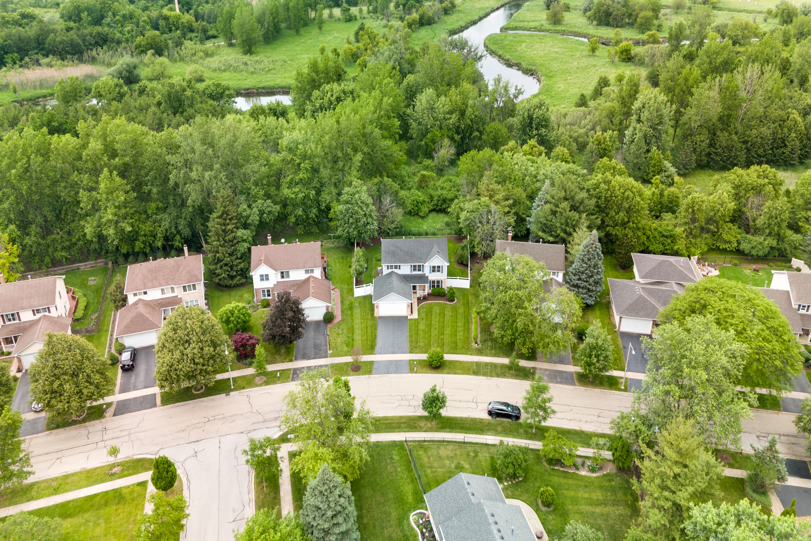 1680 Hidden Valley Drive, Bolingbrook, IL 60490