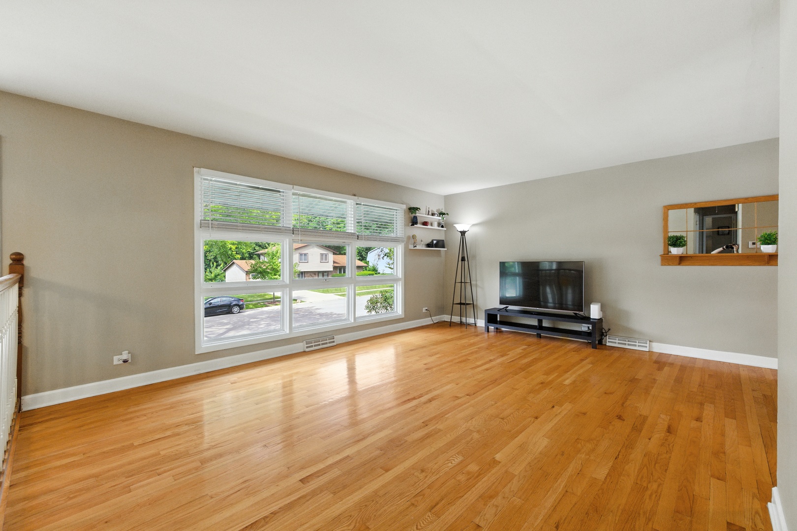 229 Charlestown Drive, Bolingbrook, IL 60440