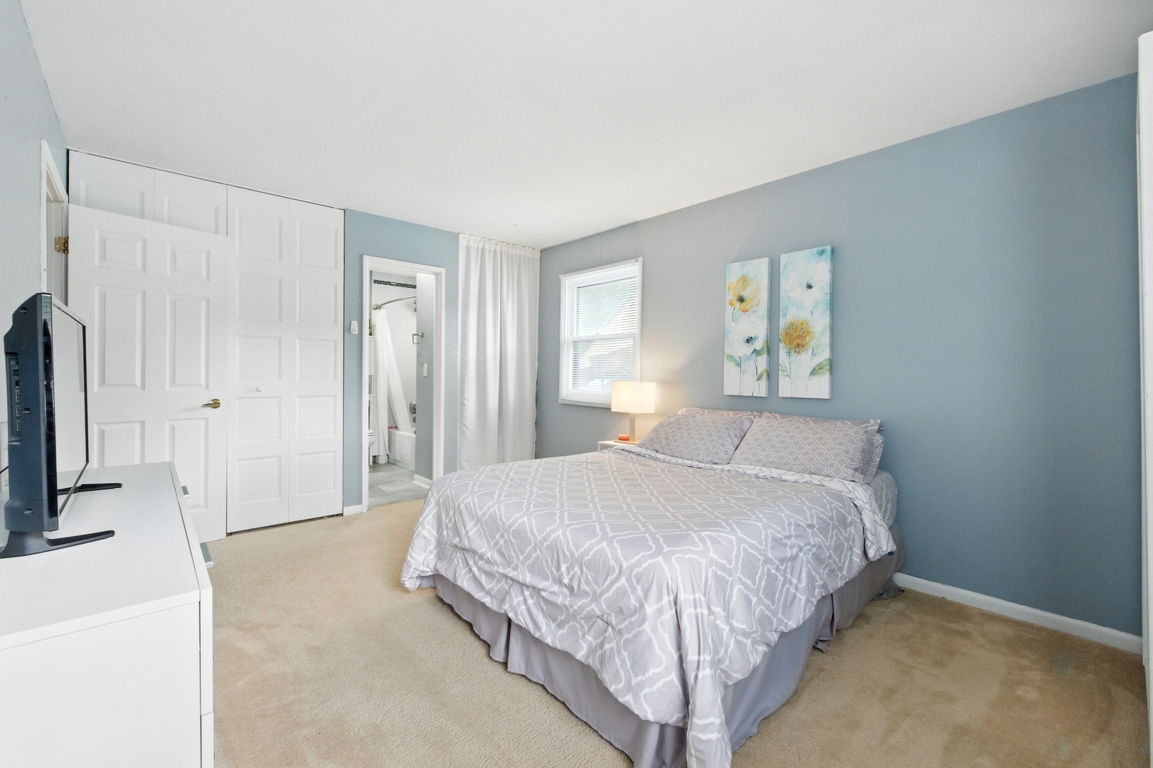 229 Charlestown Drive, Bolingbrook, IL 60440