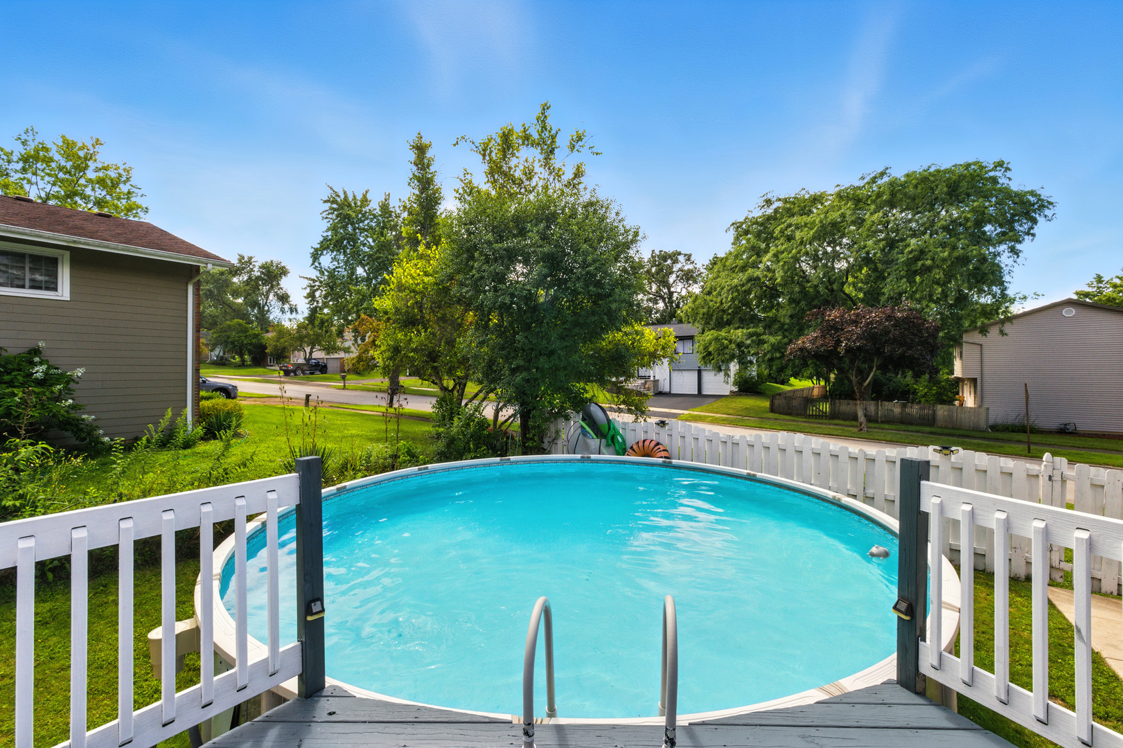229 Charlestown Drive, Bolingbrook, IL 60440