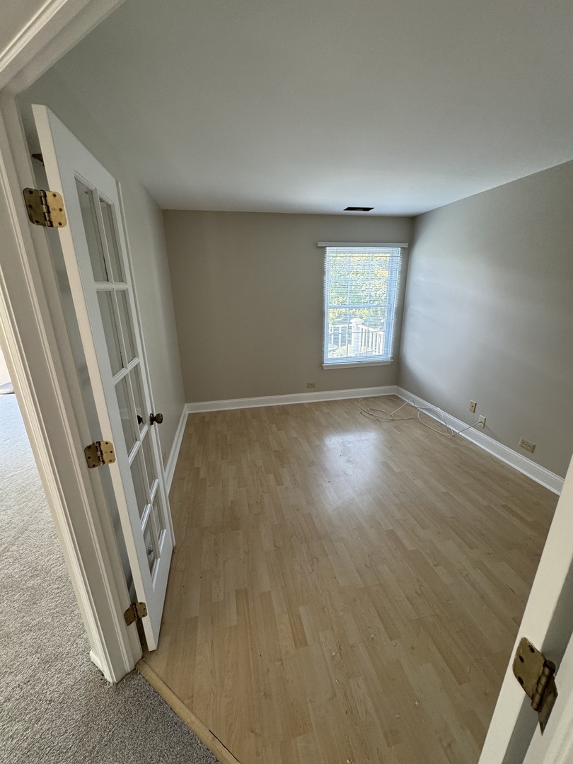 2 Delaware Court #2, Schaumburg, IL 60193