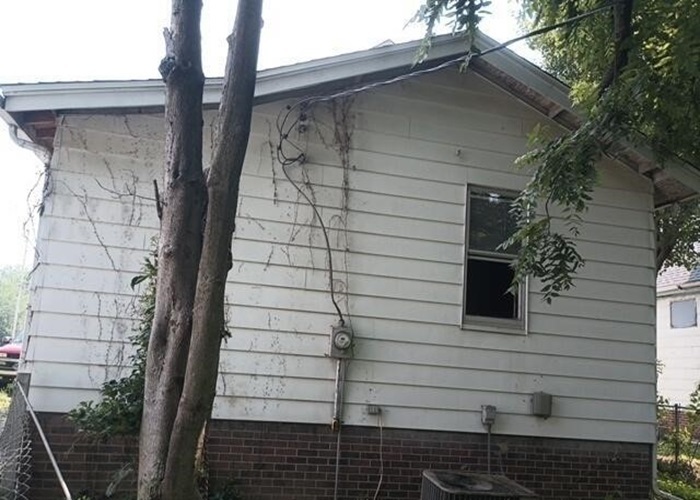 907 N Grand Avenue, Springfield, IL 62702