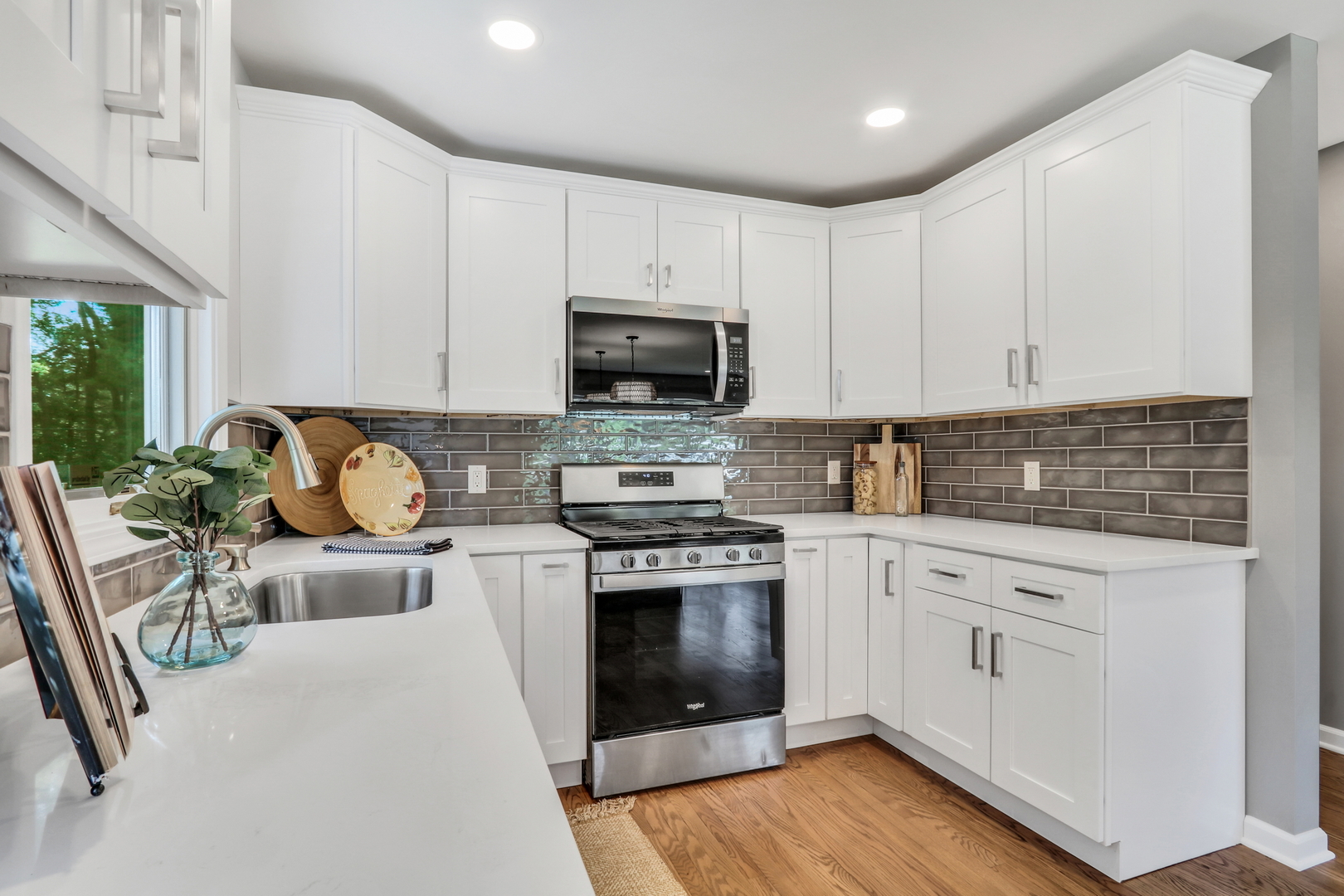 31340 N Liberty Road, Grayslake, IL 60030