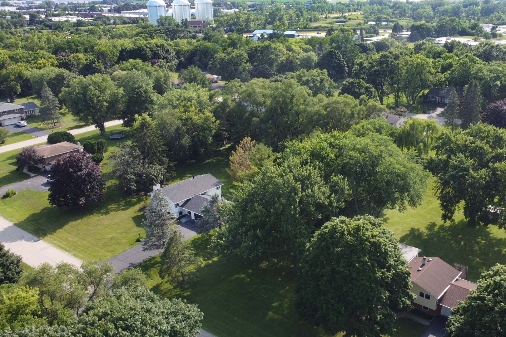 31340 N Liberty Road, Grayslake, IL 60030