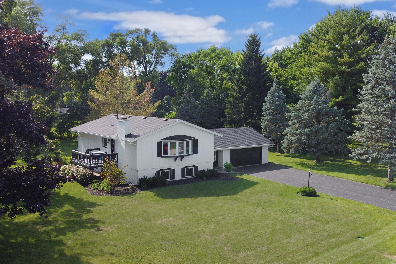 31340 N Liberty Road, Grayslake, IL 60030