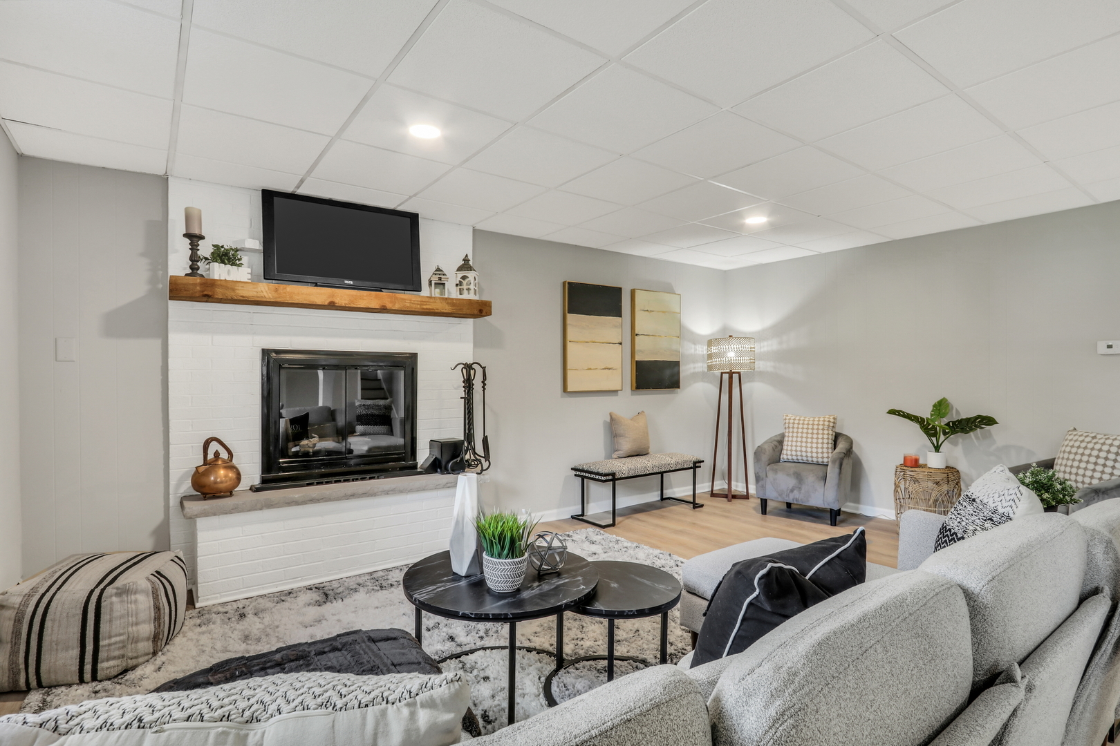 31340 N Liberty Road, Grayslake, IL 60030