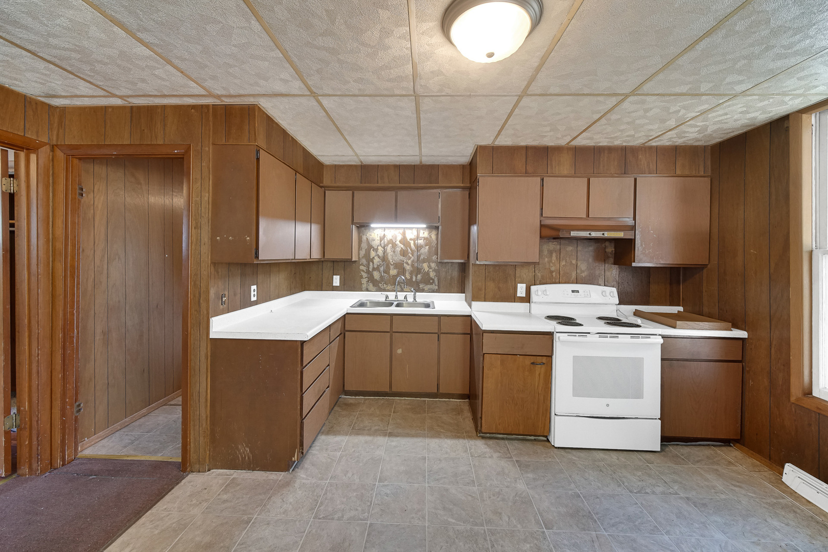 123 W Waupansie Street, Dwight, IL 60420