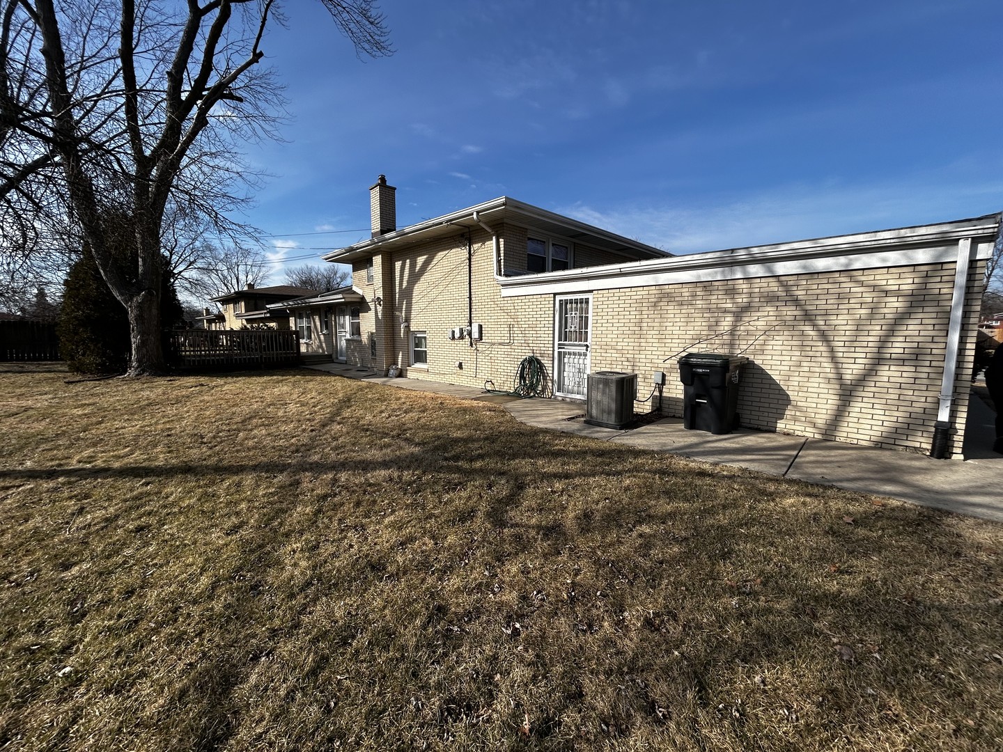 865 E 165th Street, South Holland, IL 60473