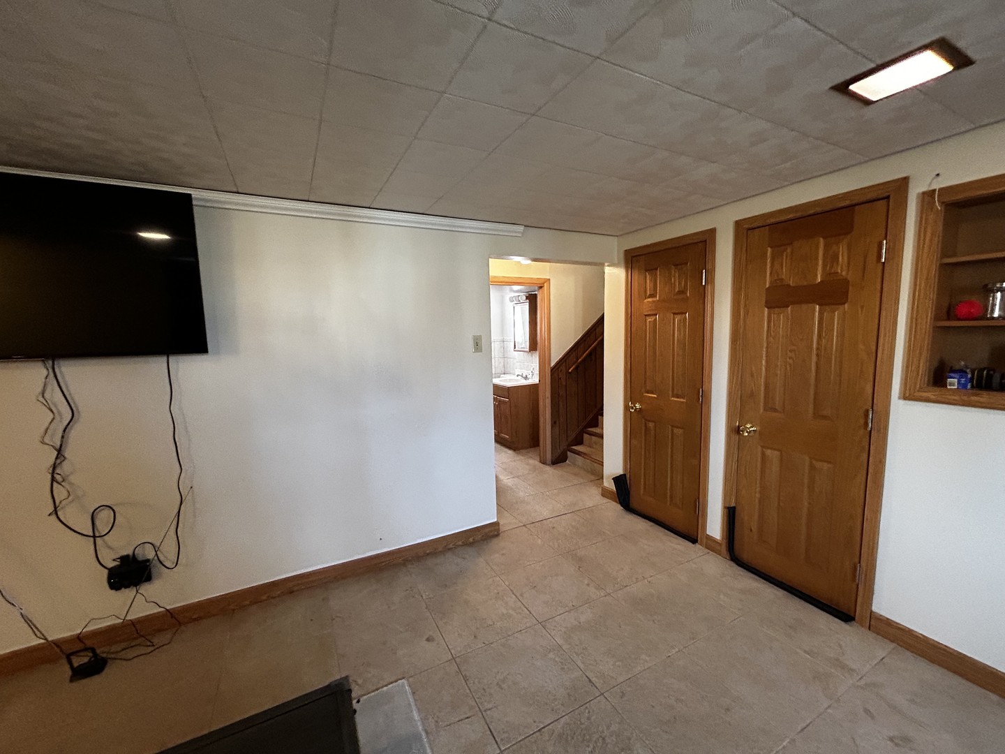865 E 165th Street, South Holland, IL 60473