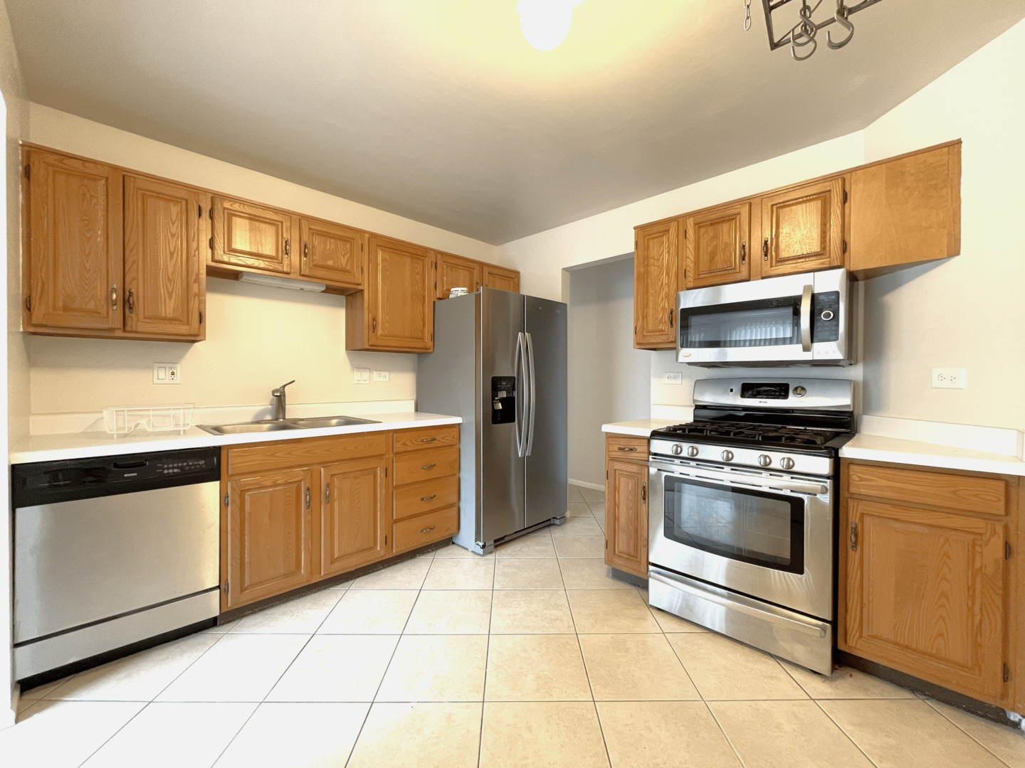 151 Brookston Drive #A2, Schaumburg, IL 60193