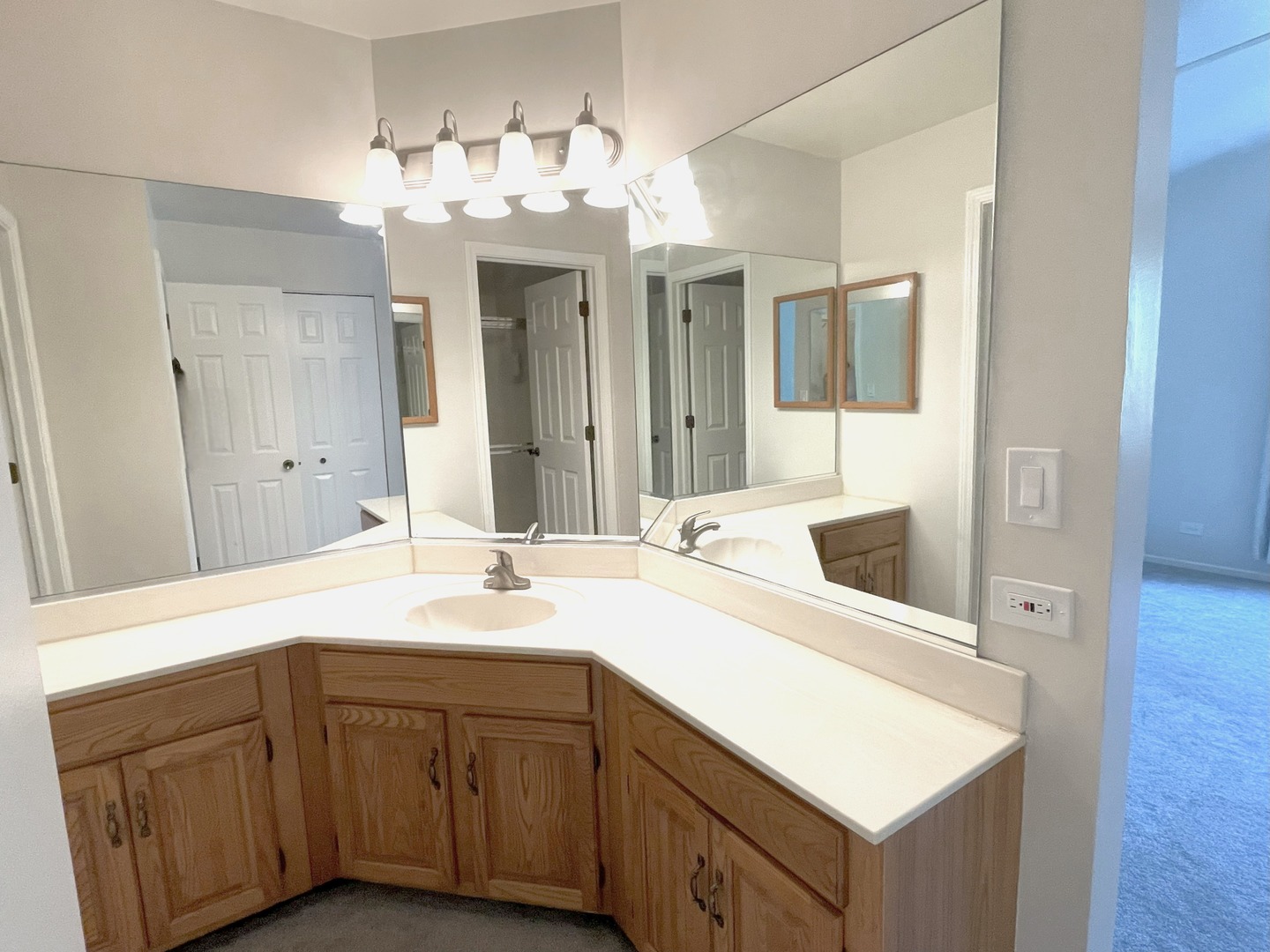 151 Brookston Drive #A2, Schaumburg, IL 60193