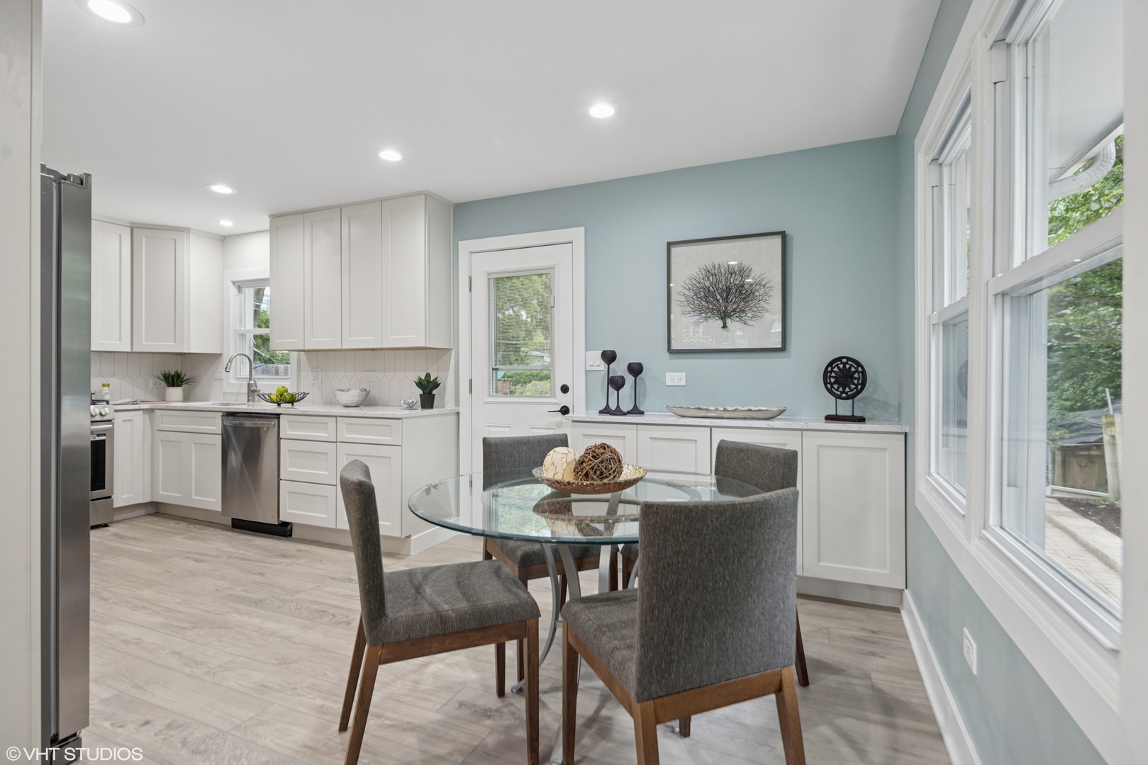 4411 Center Avenue, Lisle, IL 60532