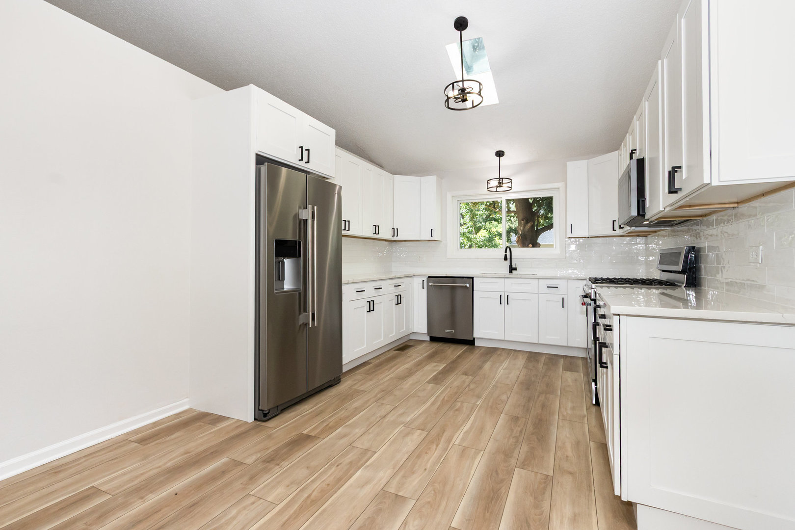 1134 Gateshead Drive, Naperville, IL 60564