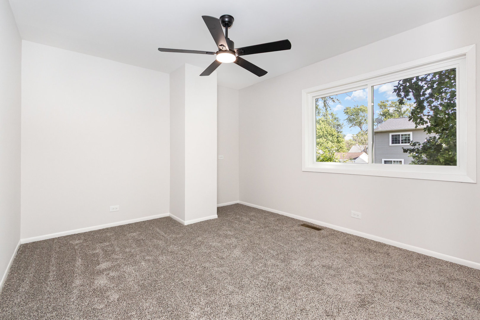 1134 Gateshead Drive, Naperville, IL 60564