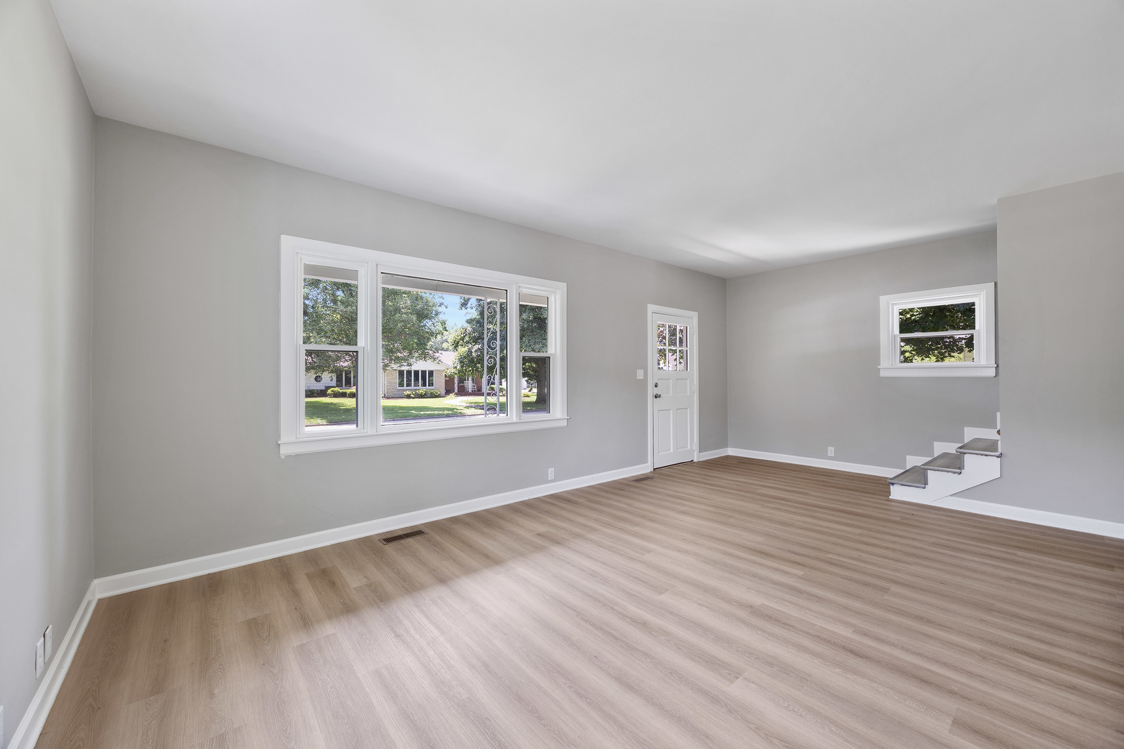 722 E Madison Avenue, Chrisman, IL 61924