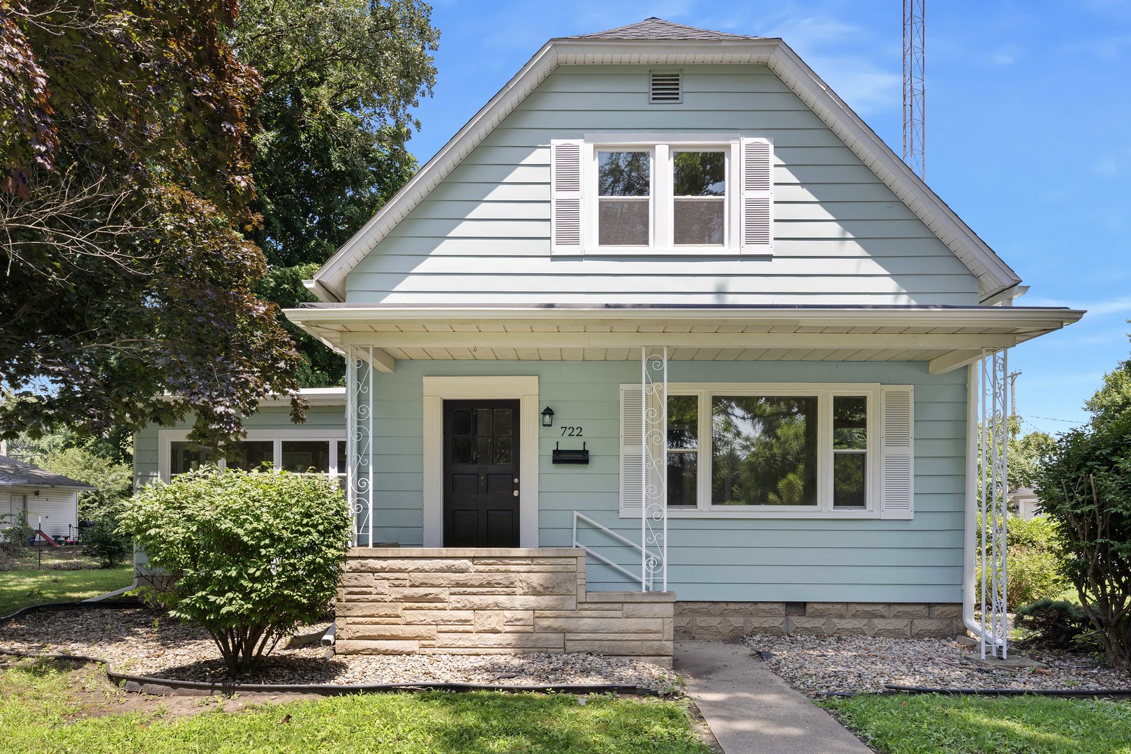 722 E Madison Avenue, Chrisman, IL 61924