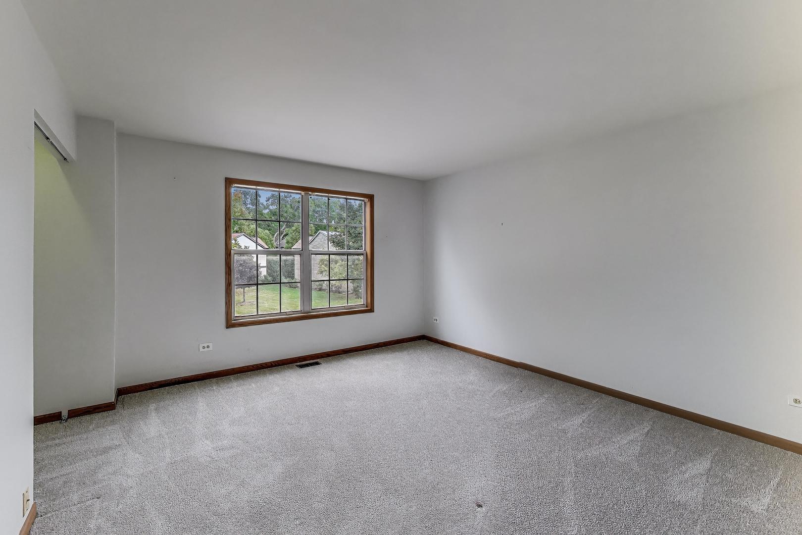 14 Oxford Court, Algonquin, IL 60102