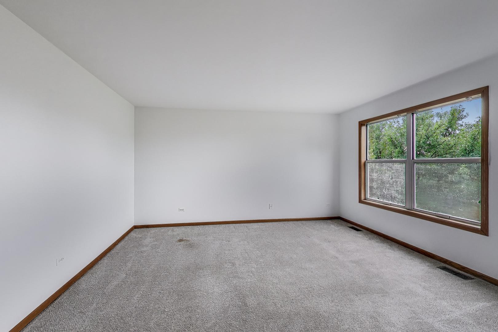 14 Oxford Court, Algonquin, IL 60102