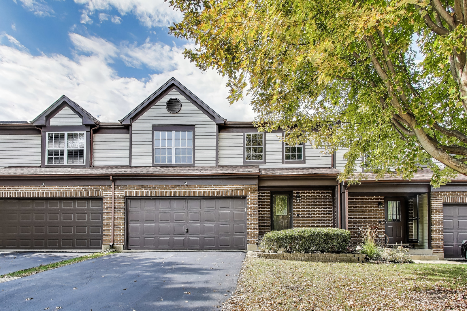 14 Oxford Court, Algonquin, IL 60102