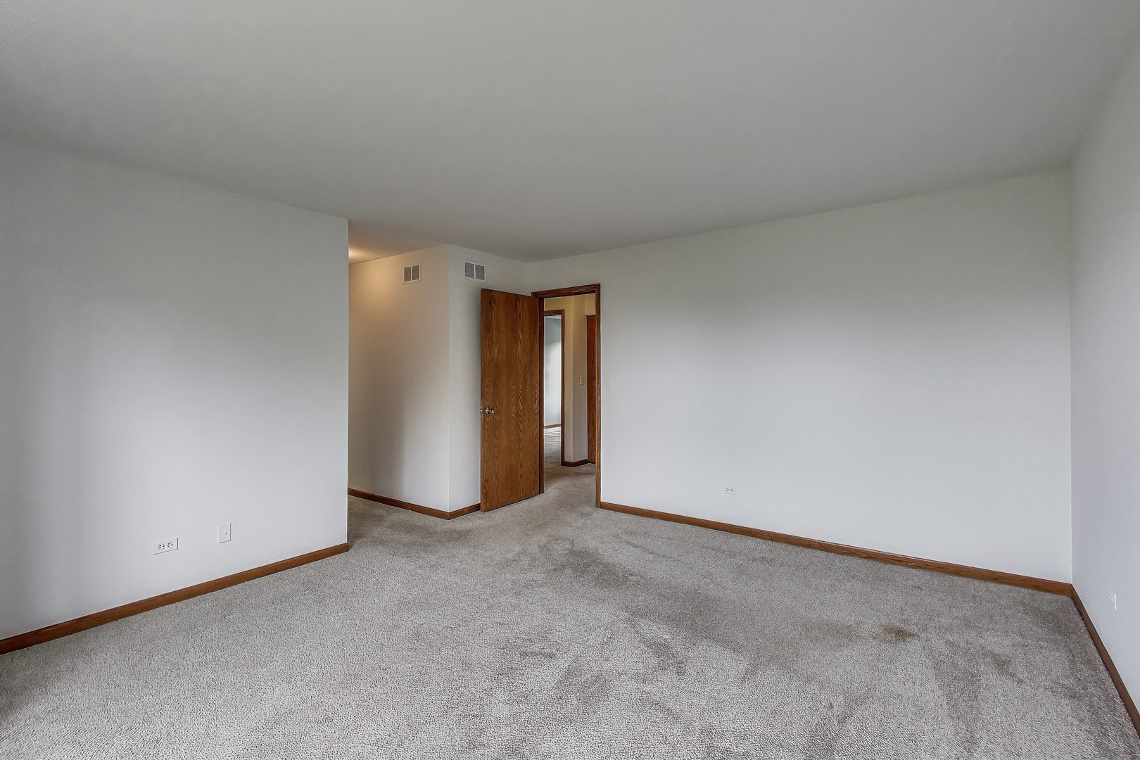 14 Oxford Court, Algonquin, IL 60102