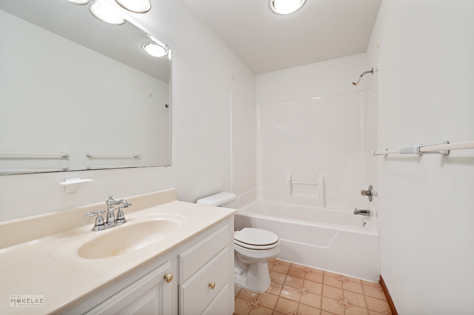 8124 A Finnie Road, Newark, IL 60541