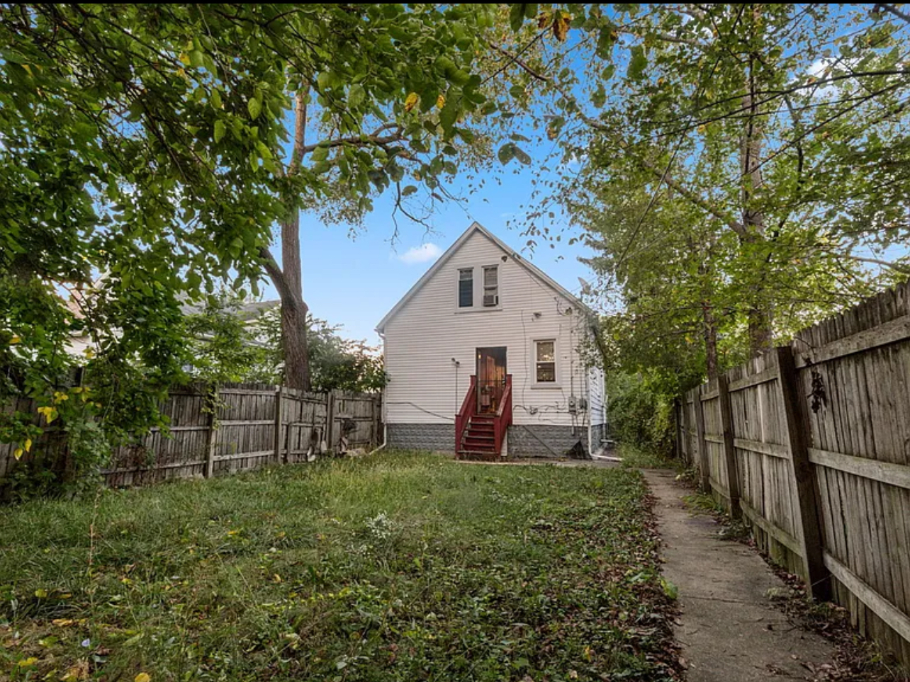 10530 S La Salle Street, Chicago, IL 60628
