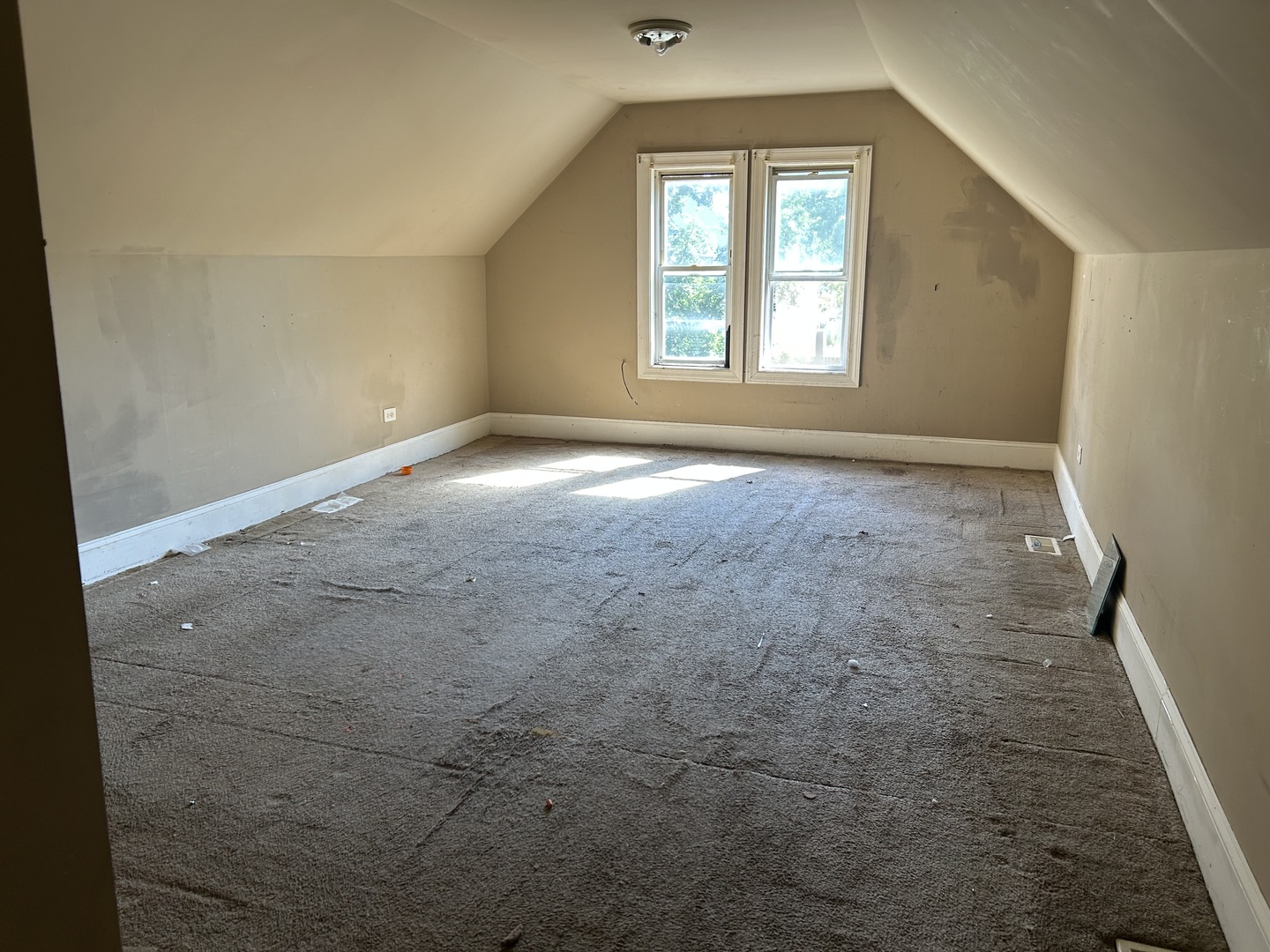 10530 S La Salle Street, Chicago, IL 60628