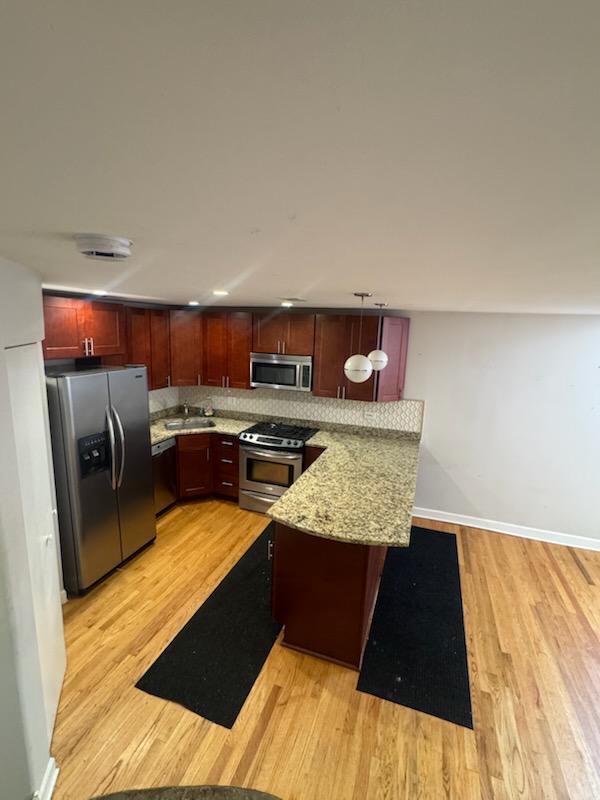 160 W BURTON Place #1r, Chicago, IL 60610