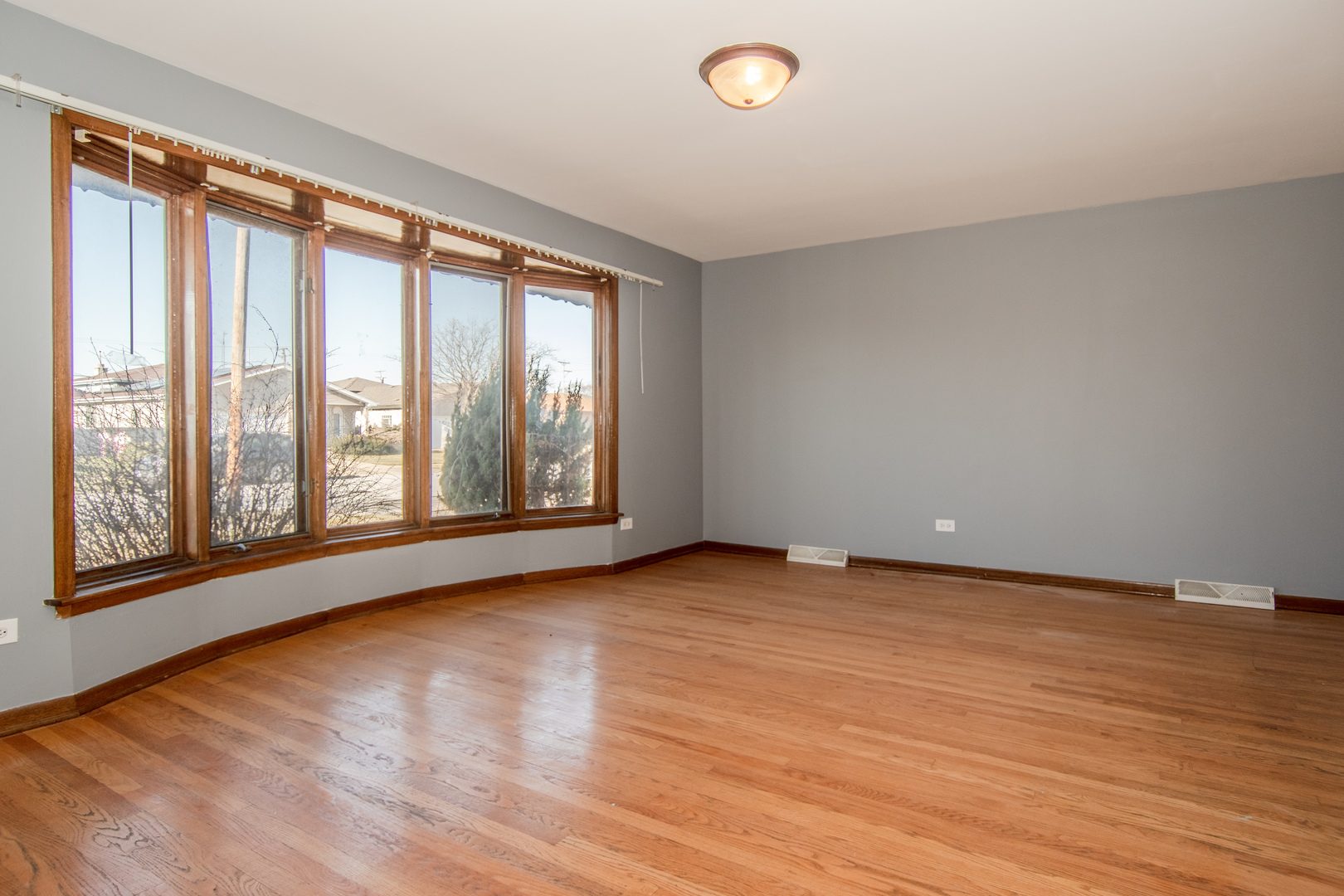 295 Saginaw Avenue, Calumet City, IL 60409