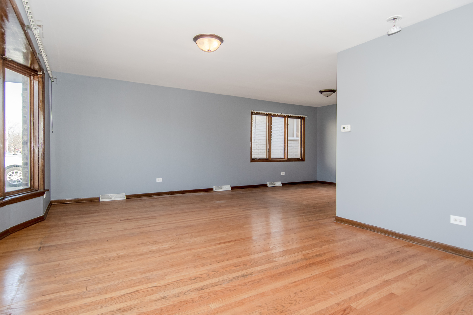 295 Saginaw Avenue, Calumet City, IL 60409