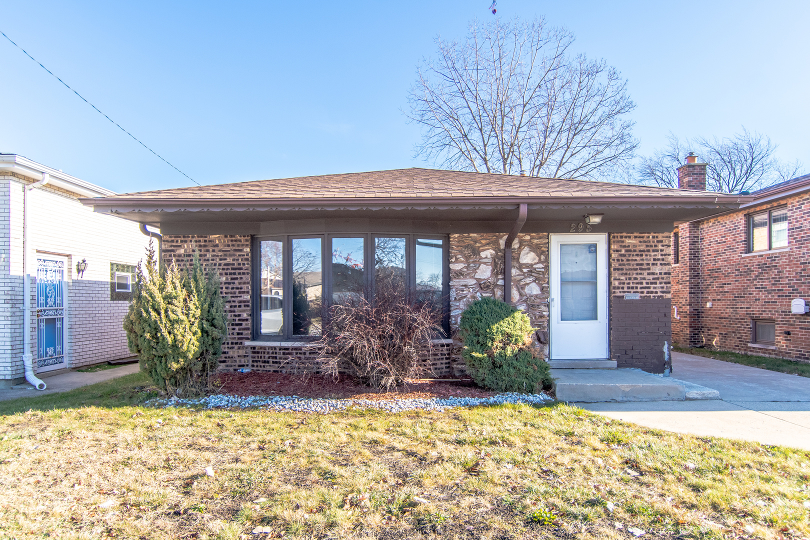 295 Saginaw Avenue, Calumet City, IL 60409